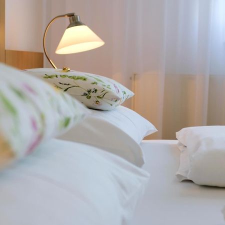 Haus Mariella Hotel Podersdorf am See Bagian luar foto